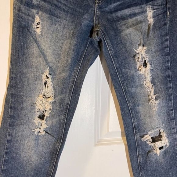 Forever 21 Distressed Ripped Denim Jeans Size 3 - Picture 2 of 5